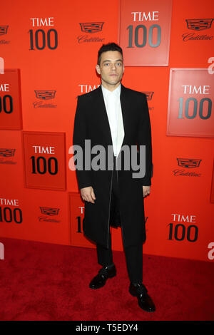 Rami Malek assiste à l'heure 100 2019 Gala au Jazz at Lincoln Center de New York. Banque D'Images