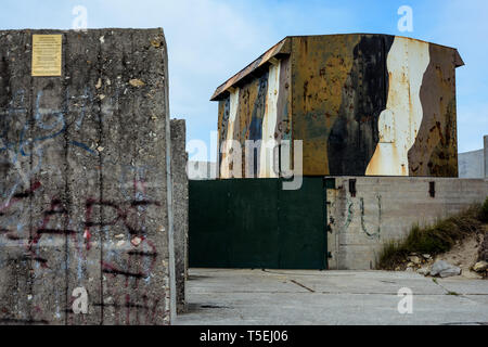 La Scala embrasure de la batterie au-dessus de la base navale sud-africain de Simons Town dans la région de Western Cape, près de Cape Town, Afrique du Sud Banque D'Images