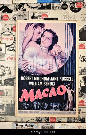 Affiche pour le film de 1952 Macao avec Robert Mitchum et Jane Russell de Santa Maria en Californie, avec William Bendix aussi Banque D'Images