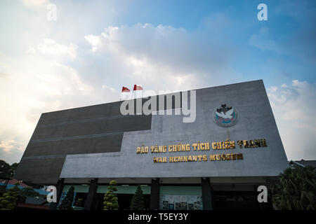 Vietnamese War Remnants Museum, musée de l'histoire conserver la preuve de temps de guerre de Saigon Banque D'Images