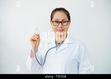 Female doctor with stethoscope Banque D'Images