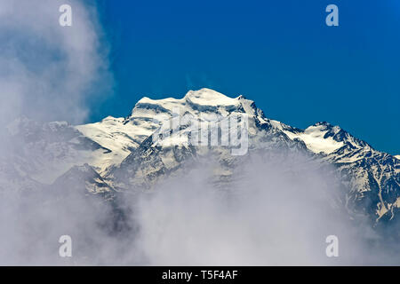 Le voile nuageux, massif du Grand Combin Alpes Pennines, Bourg-Saint-Pierre, Valais, Suisse Banque D'Images