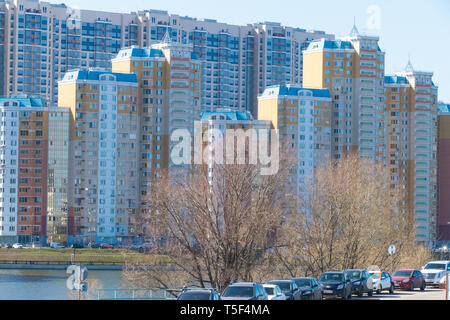 Nouvelles maisons à Moscou Banque D'Images