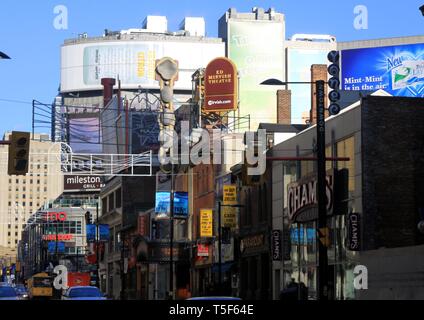 TORONTO, CANADA - Le 8 janvier. 2012 : Cityscape of central Toronto Banque D'Images