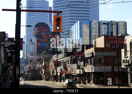 TORONTO, CANADA - Le 8 janvier. 2012 : Cityscape of central Toronto Banque D'Images
