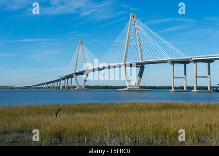 USA, Caroline du Sud, Charleston, Arthur Ravenel Bridge, Cooper River Banque D'Images