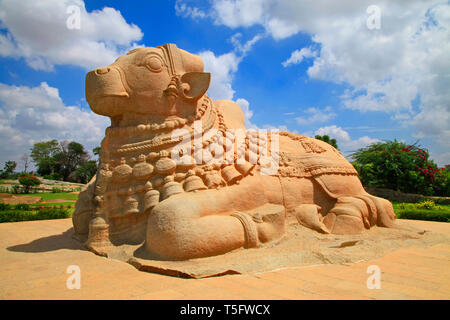 Statue de Nandi à lepakshi Andhra Pradesh, Inde, Asie Banque D'Images