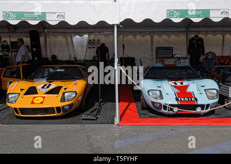 LE MANS, FRANCE, le 7 juillet 2018 : Le Mans Classic sur le circuit des 24 heures. Aucun autre événement dans le monde rassemble tant de vieilles voitures de course dans le s Banque D'Images