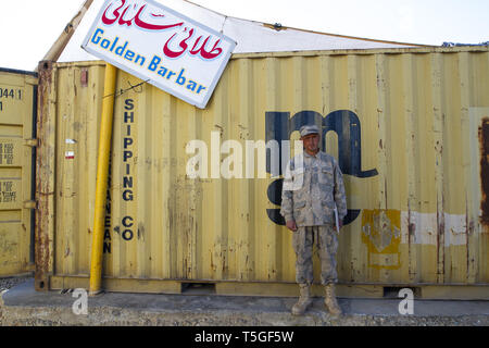 Lashkar Gah, Helmand, en Afghanistan. 10 déc, 2012. Une police des frontières recruter au Lashkar Gah Training Centre à Lashkar Gah, dans la province d'Helmand, en Afghanistan, le 10 décembre 2012. Credit : Bill Putnam/ZUMA/Alamy Fil Live News Banque D'Images