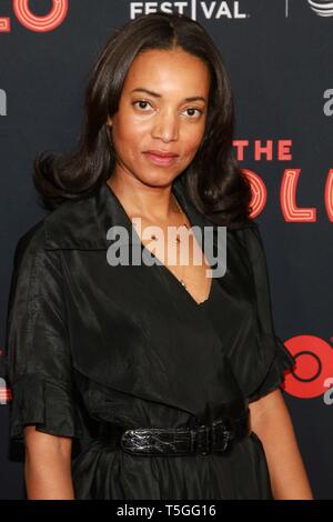 New York, NY, USA. Apr 24, 2019. Alice Smith au arrivés pour la soirée d'ouverture APOLLO en première mondiale au Festival du film de Tribeca, l'Apollo Theatre, New York, NY Le 24 avril, 2019. Crédit : Jason Mendez/Everett Collection/Alamy Live News Banque D'Images