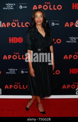 New York, NY, USA. Apr 24, 2019. Alice Smith au Tribeca Film Festival 2019 Soirée d'ouverture avec la première mondiale de la chaîne HBO documentary film l'Apollon à l'Apollo Theatre le 24 avril 2019 à New York. Crédit : Diego Corredor Punch/media/Alamy Live News Banque D'Images