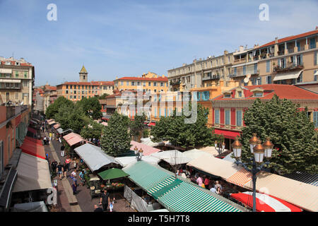 Marché, Cours Saleya, vieille ville, Nice, Alpes Maritimes, Provence, Côte d'Azur, d'Azur, France, Europe Banque D'Images