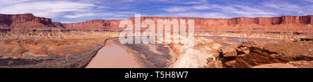 Vue de la rivière Verte comme elle serpente dans la région de Fort bas, Island in the Sky, District Canyonlands National Park, Moab, Utah, USA. Banque D'Images