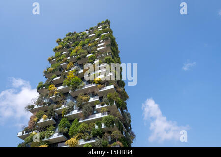 La forêt verticale (Bosco Verticale), gratte-ciel dans le quartier de Porta Nuova, près de Milan Porta Garibaldi Banque D'Images