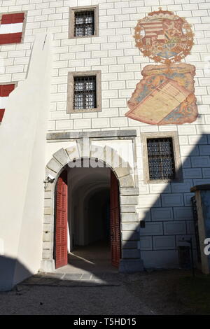 Schloss Ambras Schloss Ambras,,, Amras, Innsbruck, Tirol, Österreich, Landeshauptstadt, Burg, Maximilien, Wappen, Sonnenuhr, Schornstein, Rauchfang, F Banque D'Images