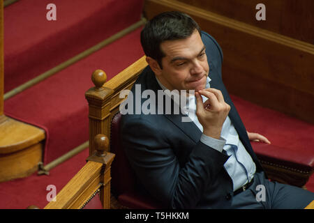 Athènes, Grèce. 16Th Jun 2015. Le Premier ministre grec Alexis Tsipras assiste à l'élection du Président de la République hellénique session du Parlement grec à Athènes, Grèce. Crédit : Nicolas Koutsokostas/Alamy Stock Photo. Banque D'Images