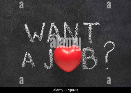 Veulent un emploi question à la main sur tableau noir avec le symbole de coeur au lieu d'O Banque D'Images