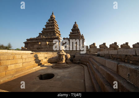 L'heure du coucher du soleil à Mahaballipuram shore temple Banque D'Images