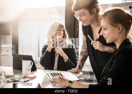 Creative businesswomen working together in office Banque D'Images