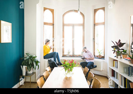 Couple élégant appartement Banque D'Images