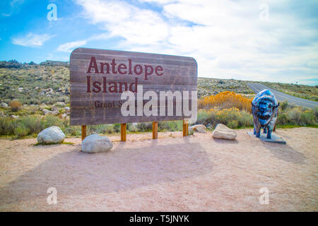 Antelope Island State Park, Utah, USA - 1 Avril 2018 : une pancarte à l'entrée de la préserver park Banque D'Images