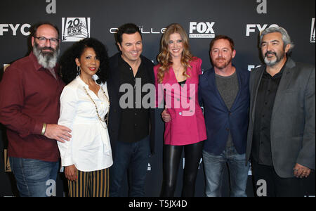 24 avril 2019 - Hollywood, CA, États-Unis - 24 avril 2019 - Hollywood, Californie - Howard Berger, Penny Johnson Jerald, Seth MacFarlane, Adrianne Palicki, Scott Grimes, Jon Cassar.. L'FYC événement spécial pour la Fox de la série ''The Orville'' tenue à l'Pickford Centre pour l'étude du cinéma. Crédit photo : Faye Sadou/AdMedia (crédit Image : © Faye Sadou/AdMedia via Zuma sur le fil) Banque D'Images