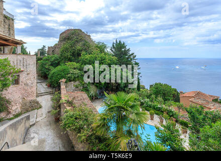 France, Alpes Maritimes, Roquebrune Cap Martin, maisons dans l'ancien village // France, Alpes-Maritimes (06), Roquebrune-Cap-Martin, maisons dans le vieu Banque D'Images