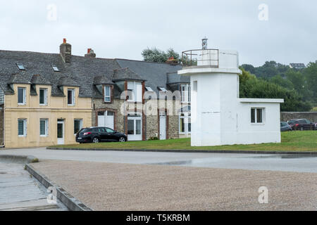 Le becquet, France - 16 août 2018 : Phare dans le becquet de Tourlaville est un village de Cherbourg-en-Cotentin. Manche , Normandie, France Banque D'Images