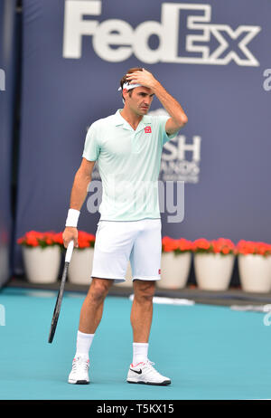 Miami 2019 Open Day 7 présenté par Itau au Hard Rock Stadium le 24 mars 2019 à Miami Gardens, en Floride. Avec : Roger Federer Où : Miami Gardens, Florida, United States Quand : 25 Mar 2019 Crédit : Johnny Louis/WENN.com Banque D'Images