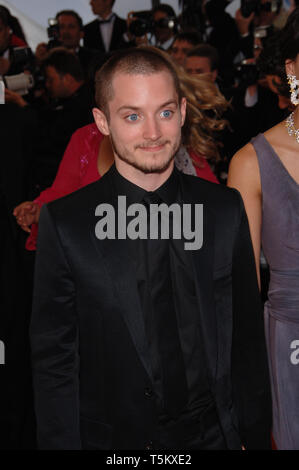 CANNES, FRANCE. 18 mai 2006 : l'Acteur Elijah Wood à la projection de gala pour "Paris Je t'aime' à la 59e Annual International Film Festival de Cannes. © 2006 Paul Smith / Featureflash Banque D'Images