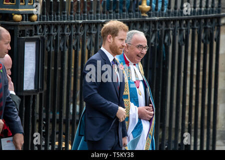 Westminster, Royaume-Uni. 25 avril 2019. Le duc de Sussex, le prince Harry, et la duchesse de Cambridge a rejoint le duc de Gloucester pour un service de l'Anzac Day à l'abbaye de Westminster. Le prince Harry et la duchesse de Sussex Meghan Markle's premier bébé à naître n'importe quel jour à partir de maintenant. Credit : Benjamin Wareing/Alamy Live News Banque D'Images