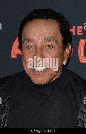 Smokey Robinson à arrivés pour la soirée d'ouverture APOLLO en première mondiale au Festival du film de Tribeca, l'Apollo Theatre, New York, NY Le 24 avril, 2019. Photo par : Kristin Callahan/Everett Collection Banque D'Images