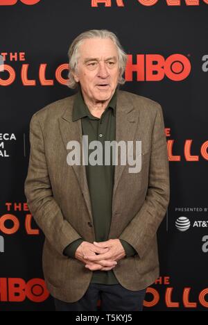 Robert De Niro à arrivés pour la soirée d'ouverture APOLLO en première mondiale au Festival du film de Tribeca, l'Apollo Theatre, New York, NY Le 24 avril, 2019. Photo par : Kristin Callahan/Everett Collection Banque D'Images