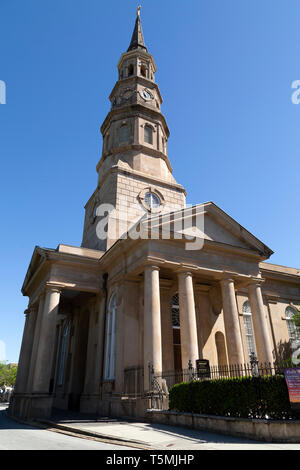 La flèche de l'église St Philippe à Charleston, Caroline du Sud, USA. L'église a été construite en 1836. Banque D'Images