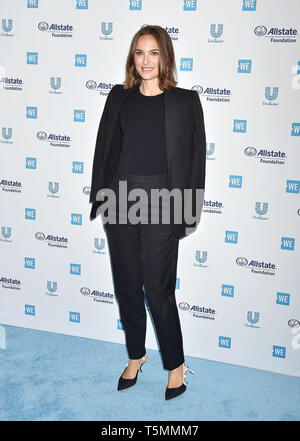 INGLEWOOD, CA - 25 avril : Natalie Portman arrive à la journée nous Californie 2019 au Forum le 25 avril 2019 à Inglewood, Californie. Banque D'Images