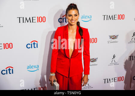 Alex Morgan assiste à la fois 100 sur GALA le 23 avril à New York City Banque D'Images