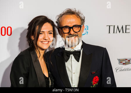 Massimo Bottura assiste à la fois 100 sur GALA le 23 avril à New York City Banque D'Images