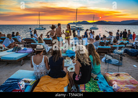 Plage expérimentale à Cap dés Falcó Restaurant. Es Codolar Beach. Sant Josep de sa Talaia. L'île d'Ibiza. Iles Baléares. Îles. Espagne Banque D'Images