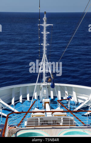 Avant d'un bateau de croisière dans les Caraïbes Banque D'Images