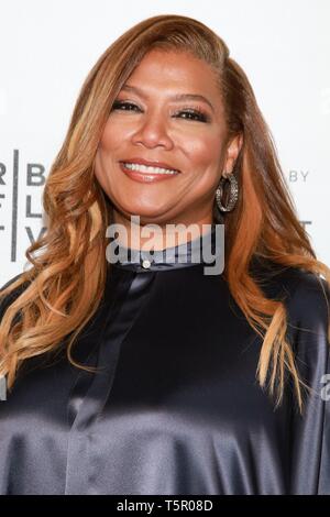 New York, NY, USA. Apr 26, 2019. Queen Latifah aux arrivées de pourparlers Tribeca - Queen Latifah avec Dee Rees - première représentation de la reine des courts-circuits, Spring Studios, New York, NY Le 26 avril 2019. Crédit : Jason Mendez/Everett Collection/Alamy Live News Banque D'Images