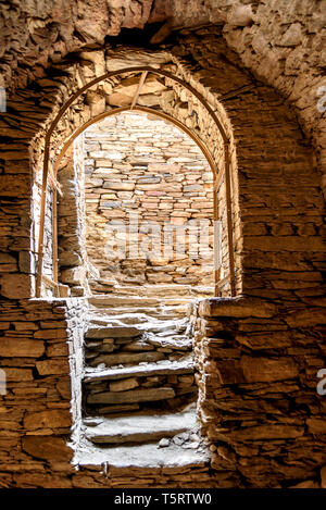 Takht-i-bhai est un Indo-Parthian site archéologique d'un ancien monastère bouddhiste à Mardan, Khyber-Pakhtunkhwa, au Pakistan. Banque D'Images