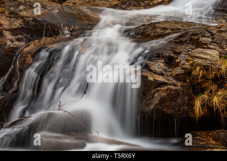 Froda en cascades de la vallée de Verzasca Banque D'Images