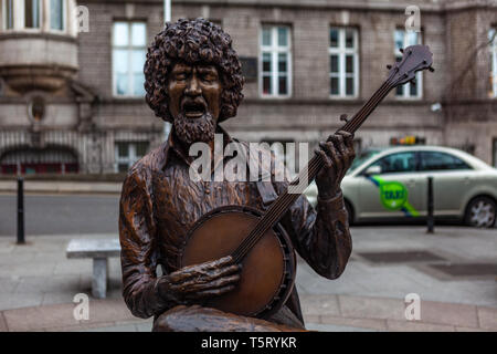 Dublin, Irlande - Mars 2019 Statue de Dublin le chanteur Luke Kelly à Dublin Banque D'Images