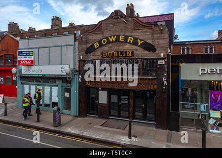 Dublin, Irlande - mars 2019. Dublin célèbre's pubs à la veille de la Saint Patrick à Dublin Banque D'Images