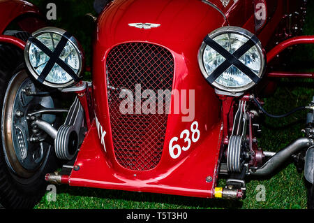 Une piste de Brooklands Aston Martin 1938 voiture sur l'affichage à Goodwood Revival 2017 Banque D'Images