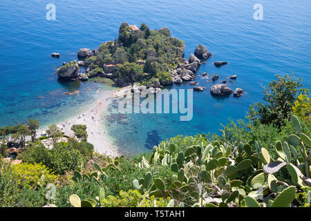 Taormina - la belle petite île Isola Bella. Banque D'Images