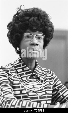 Membre du Congrès des États-Unis démocratique Shirley Chisholm annonçant sa candidature pour l'investiture présidentielle américaine, Thomas J. O'Halloran, 25 Janvier 1972 Banque D'Images