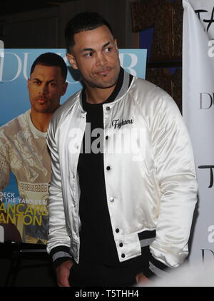 DuJour couvrir partie avec New York Yankees player Giancarlo Stanton tenue au centre-ville de Tao comprend : Giancarlo Stanton Où : New York, New York, United States Quand : 27 mars 2019 Credit : Derrick Saleurs/WENN.com Banque D'Images