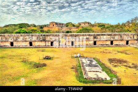 Uxmal, une ancienne ville maya de la période classique dans l'actuel Mexique Banque D'Images