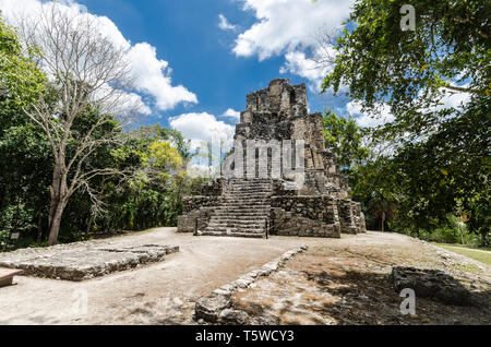 Ville maya de Muyil, situé dans la région de Quintana Roo, Mexique Banque D'Images